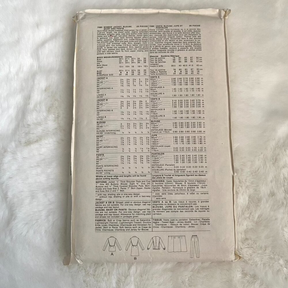 Vogue Sewing Pattern - Picture 3 of 3